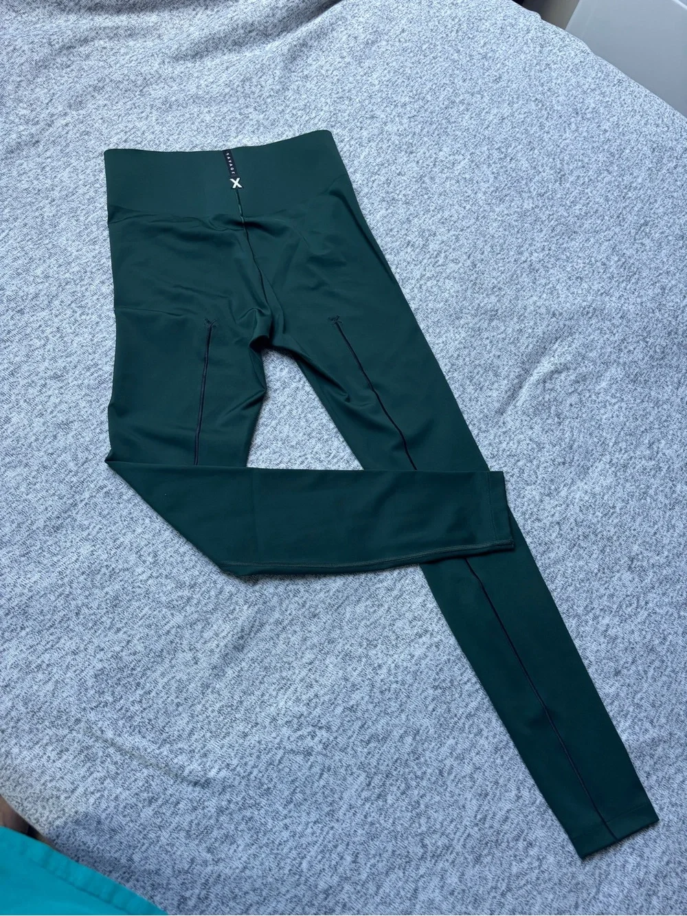 Savage X Fenty High-Waisted Dark Green Active Leggings